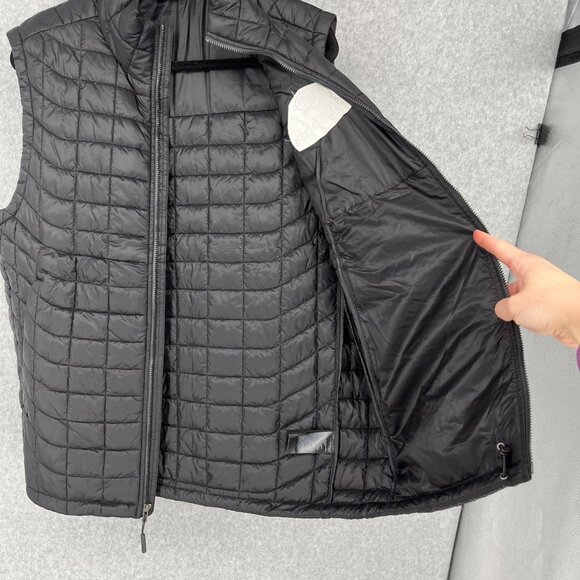 The North Face Mens Thermoball Trekker Vest Size M Black Quilted Puffer FLAW - Picture 2 of 16